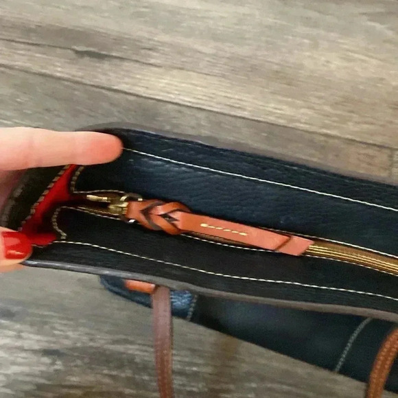 Dooney & Bourke Pebble Grain Leather Small Lexington Bag in Black and Brown - Picture 5 of 12